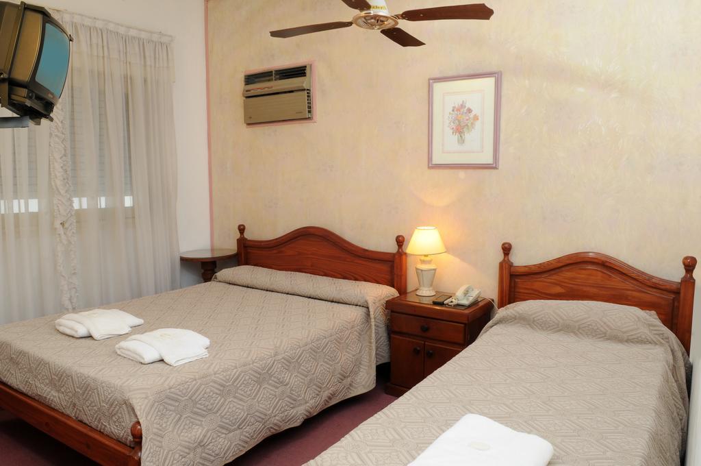Andino Hotel Villa Carlos Paz Buitenkant foto