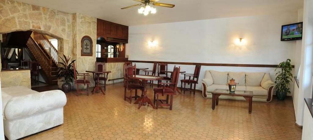 Andino Hotel Villa Carlos Paz Buitenkant foto